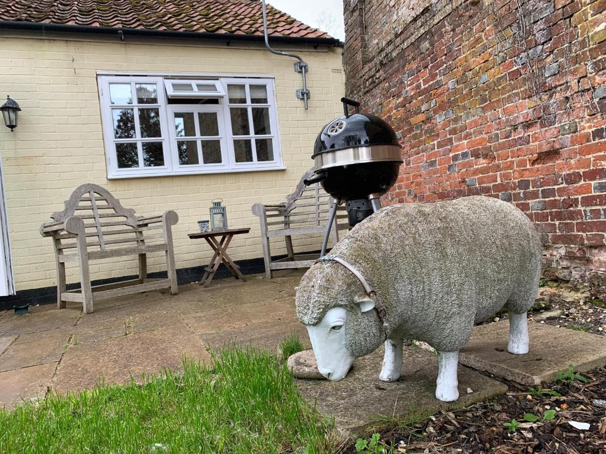 Villa Hidden Gem In Heart Of Breckland à Watton Extérieur photo